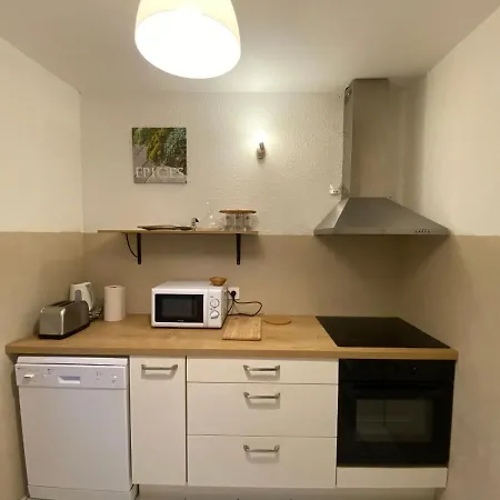 Lejlighed Au Pied De La Cite, T3 Au Calme *