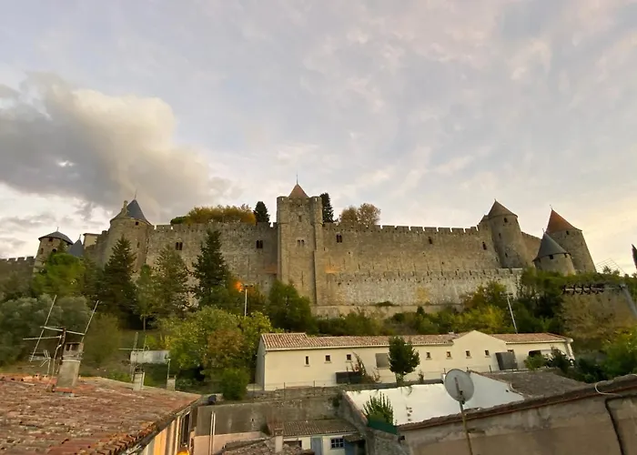 Appartamento Au Pied De La Cité, T3 Au Calme *