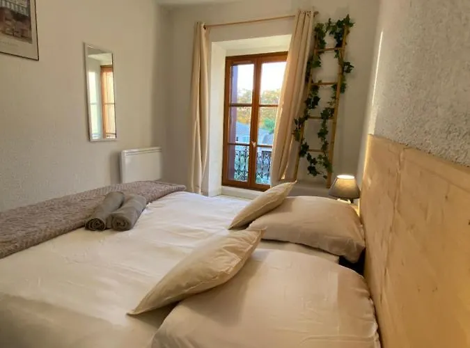 Au Pied De La Cité, T3 Au Calme